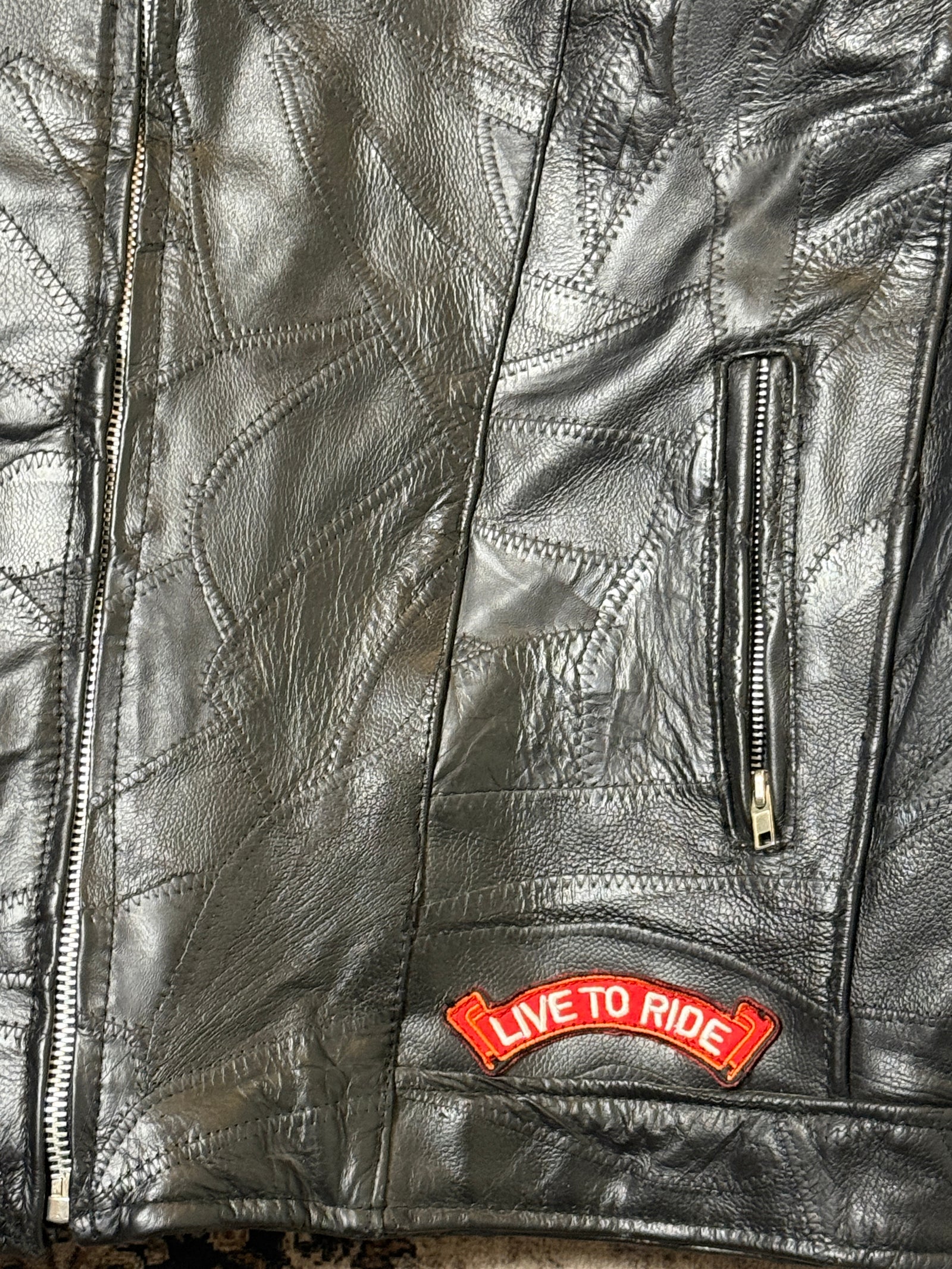 90s VTG Diamond Plate Buffalo Leather Mens Black Motorcycle Jacket (Size Medium)