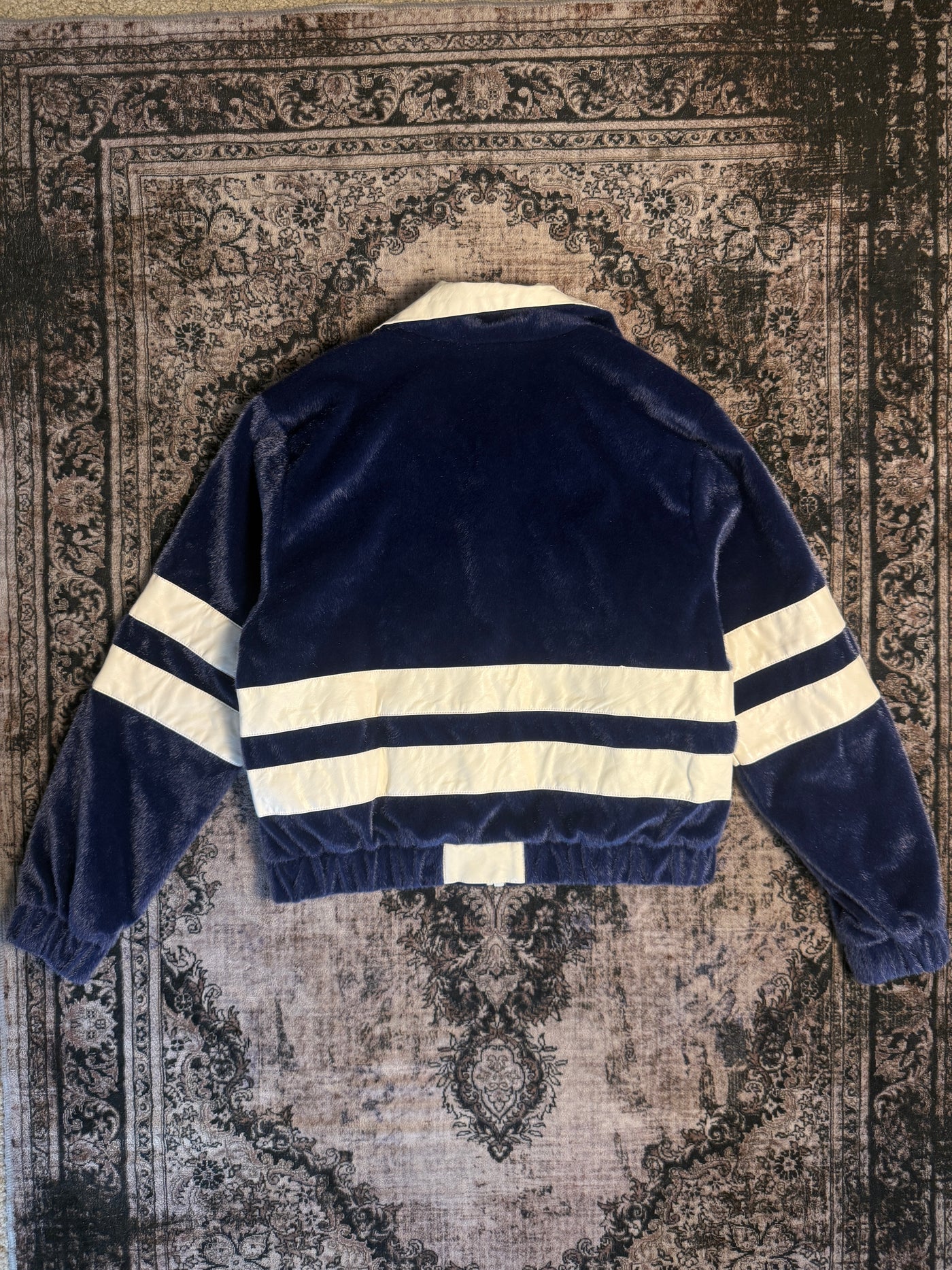 Wangreen x Chenclean Furry Blue/White Sweater Jacket (Size WMNS L)