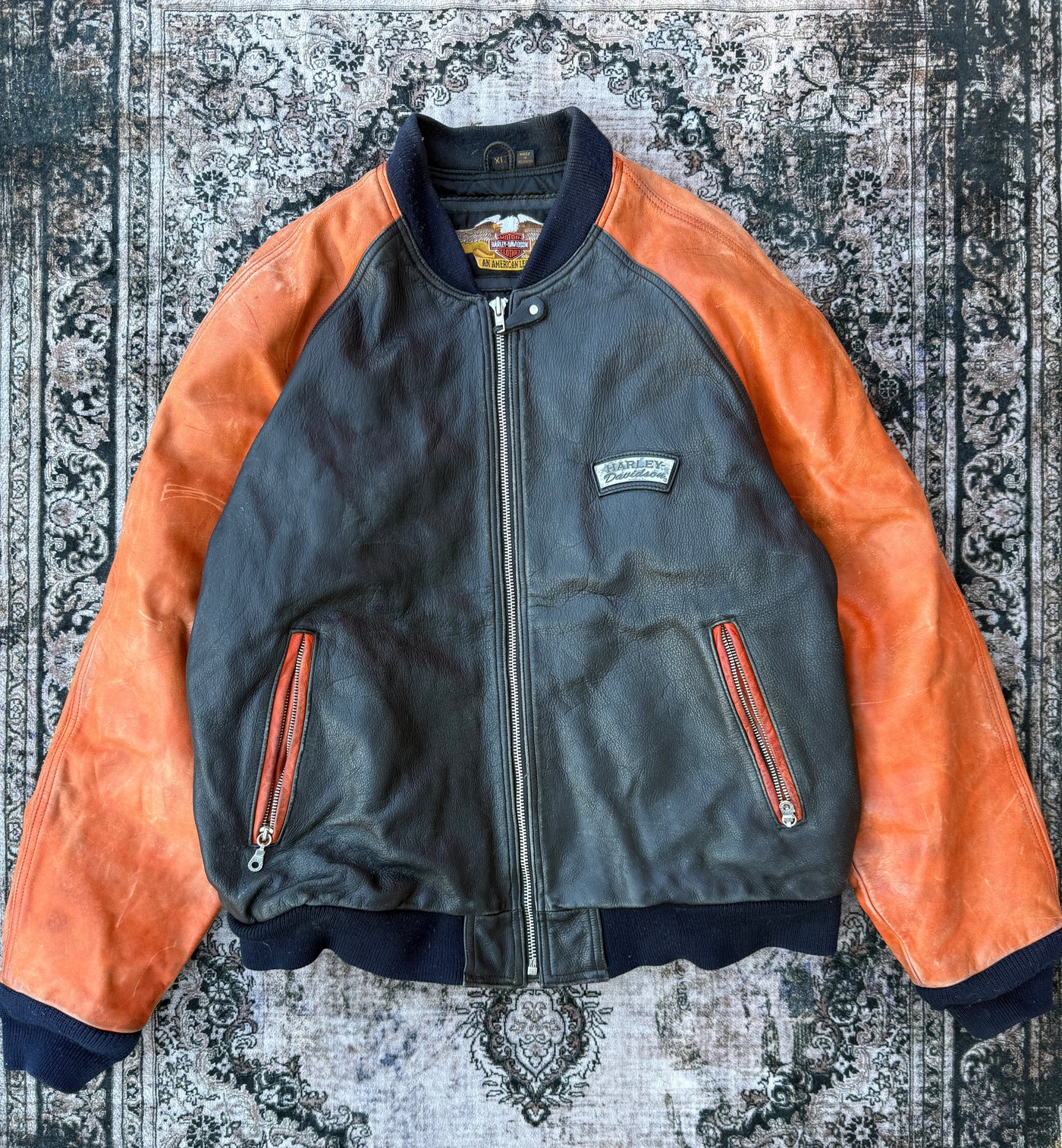 VTG Harley Davidson Black and Orange Leather Jacket with Embossed HD Back (Size XL)