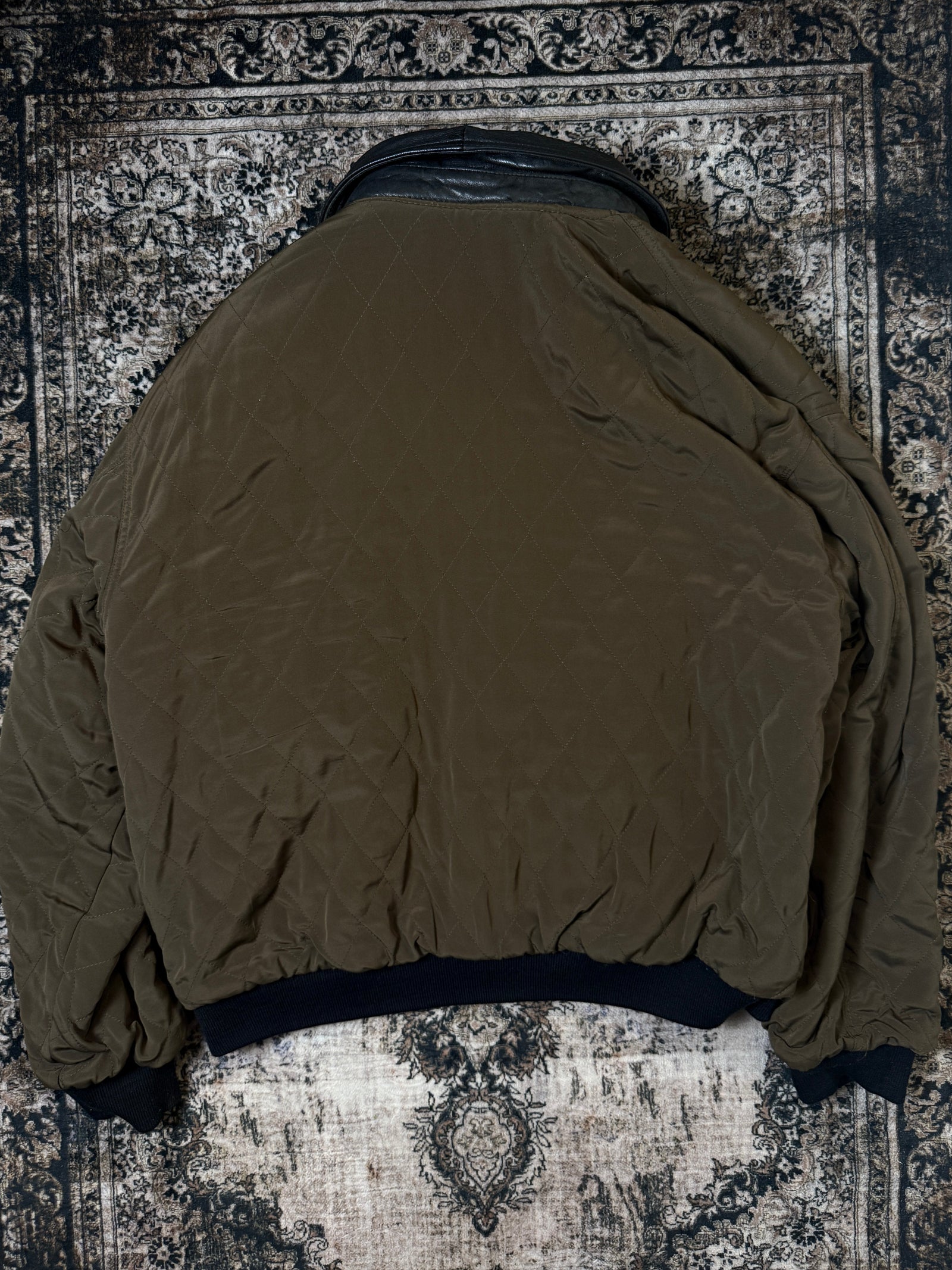 (90s) Planet Hollywood Reversible Leather Bomber Jacket (Tag OS/ Large)