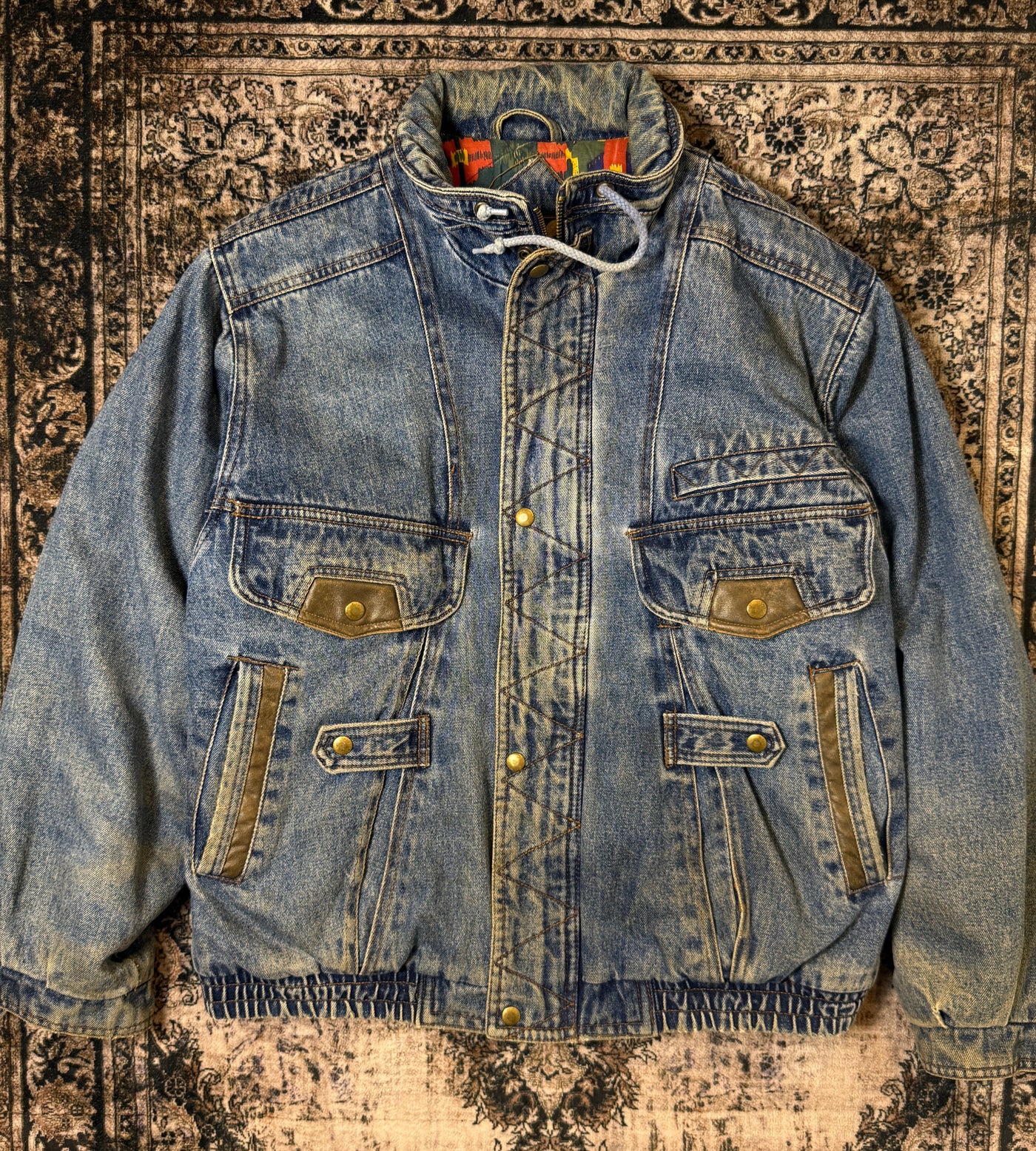 VTG 90s Blue Jean Jacket Tribal Style Print Lining (Size L)